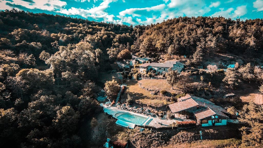Le Hameau de la Mûre - Gîtes, Chambres et Tables d'hôtes