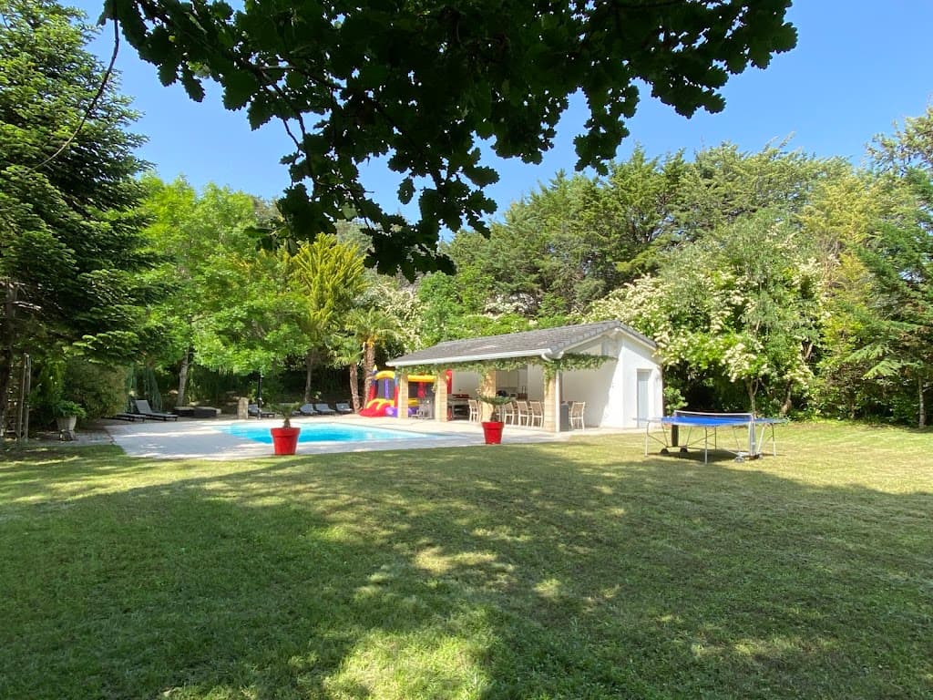 Domaine de Bize Mirepoix Manoir & Appartements - Vacances - Séminaires - Mariages - Gîte de groupe Ariège Occitanie